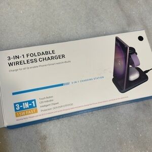 3-IN-1 FOLDABLE
WIRELESS CHARGER
Charge for all Qi enable Phone+Smart watch+buds